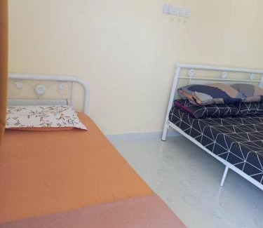 Kampung Penarik House | Homestay Cheq Ayoh Pantai Penarik Setiu