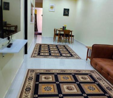 Gurun House | Homestay Kasih KandAdinda