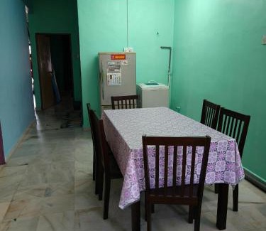 Arau House | Homestay Wannur Arau