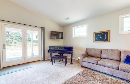 Dallas House | HomeSted Cottage