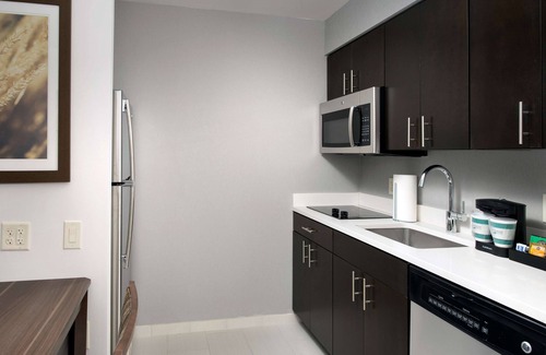 I-435 West KC-KS Hotel | Homewood Suites by Hilton Kansas City Speedway