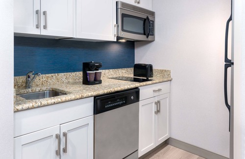 Readville Hotel | Homewood Suites by Hilton Boston/Canton, MA