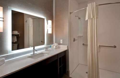 Aldine Hotel | Homewood Suites By Hilton Houston IAH Airport Beltway 8