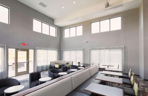 Topeka Hotel | Homewood Suites By Hilton Topeka