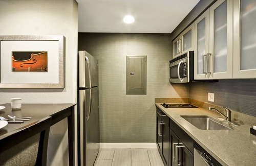 McNeil Hotel | Homewood Suites by Hilton TechRidge Parmer @ I-35