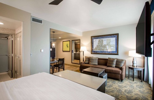 Salina Hotel | Homewood Suites by Hilton Salina Downtown