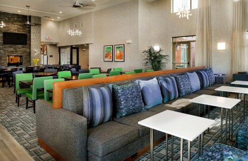 Maryland Heights Hotel | Homewood Suites by Hilton St. Louis Westport