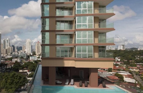 Tumba Vieja Apartment | Homey Charming | PH Boutique Quartier del Mar