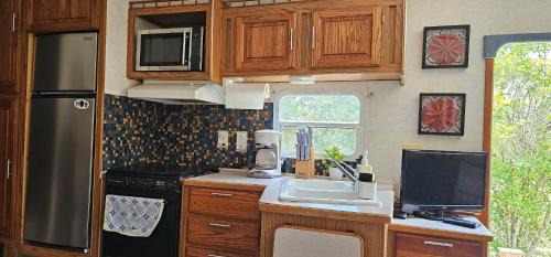 Clermont House | Homey Fifth Wheel Haven