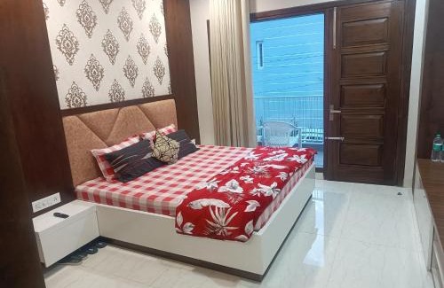 Panchkula Urban Estate House | HomiStay Luxury Room