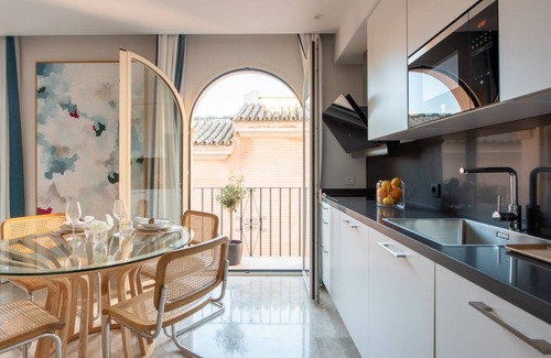 Encarnacion-Regina Apartment | Hommyhome Vera Cruz 202
