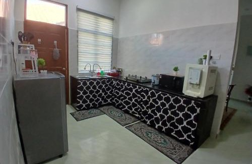 Marang Ski Chalet | Homstay Purnama Rusila 3 Bilik tidur