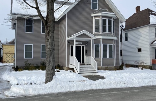 Honesdale Apartment | Honesdale Historic District 2BR+ Apartment