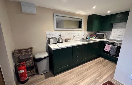 East Drayton Apartment | Honey Cottage behind Wilmot House
