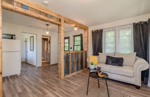 Rockaway Beach Cabin | Honey Hive in Rockaway Beach