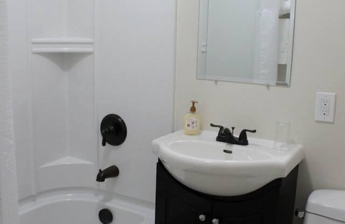 Onanole Bed & Breakfast | Honeycomb Bed & Breakfast