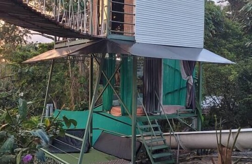 Parrita House | Honeymoon Treehouse