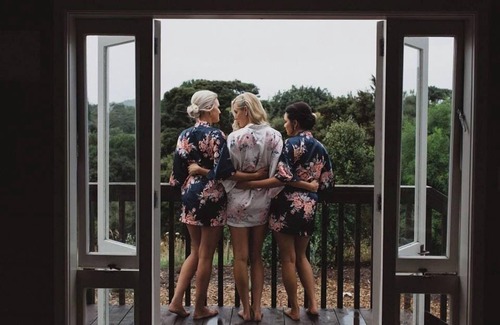 Waimauku Cottage | Honeysuckle Cottage - Romantic Getaway