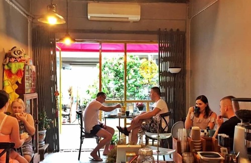 Wisutkasat House | Hong Hostel