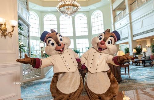 Lantau Hotel | Hong Kong Disneyland Hotel
