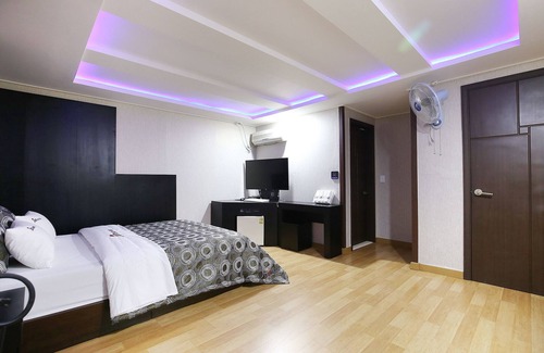 Hongseong Hotel | Hongsung Jun