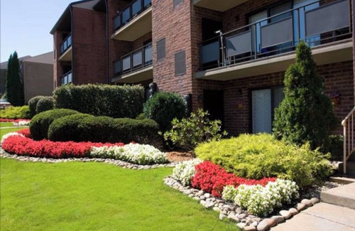 Monroeville Apartment | Honoray-Kes lovely two bed rooms apartment