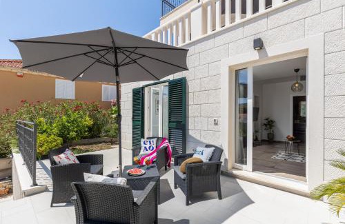 Slano Apartment | Honoris Apartment - Brand new - Private parking - 90 m from the beach- Terrace