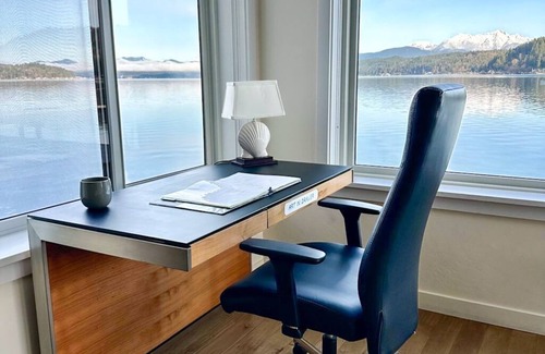 Union House | Hood Canal Resort in Union, WA