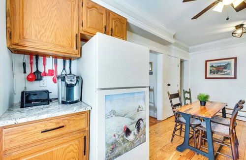 Center Moreland House | Hop Bottom Home w/Private Yard & Fire Pit!