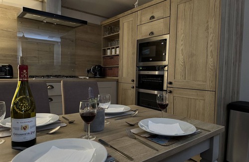 Hopton on Sea Cottage | Hopton Lodge Retreat