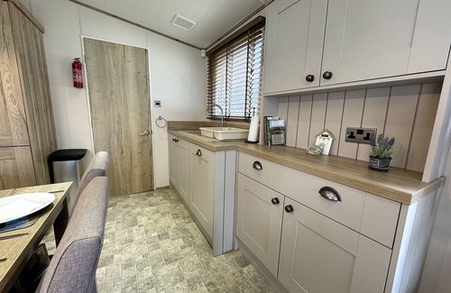 Hopton on Sea Cottage | Hopton Lodge Retreat