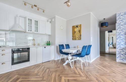 Nowy Port Apartment | Horizon 3 by Grand Apartments
