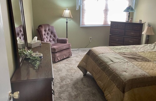 Clifton Park House | Horse Inn Around Saratoga: Town Home. 🐾Pet Friendly. Mins to I-87.