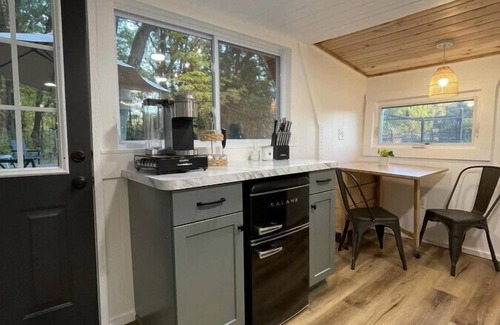 Ortonville House | Horses|Hot Tub|Fire Pit|Hiking|Tiny Home