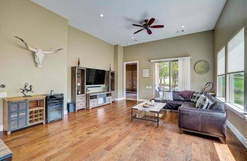 Horseshoe Bay West House | Horseshoe Bay Bungalow