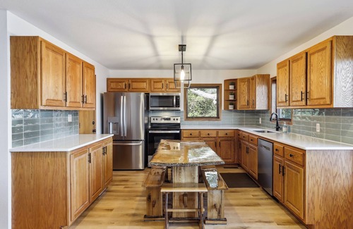 Turtle Lake Cabin | ★ Horseshoe Haven ★ Lake Home with Stunning Views★