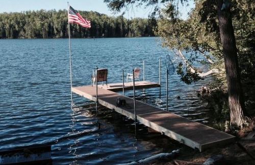 Republic House | Horseshoe Lake Cottage