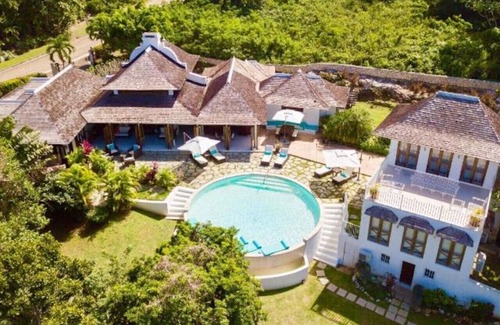 Montego Bay Villa | Hospitality Expert HALF HILL: Pool, Beach & Chef