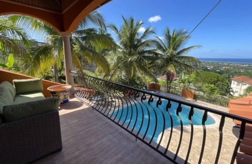 IronShore Estates Villa | Hospitality Expert Stonehenge:5BR Villa/Chef/Beach