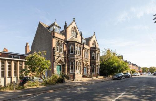 Carlisle House | Host & Stay - Chatsworth Townhouse II