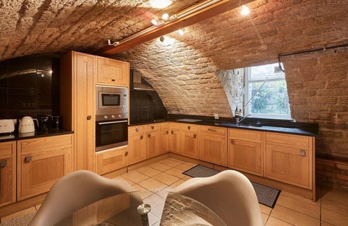 Ainley Top House | Host & Stay | Cobble Cottage