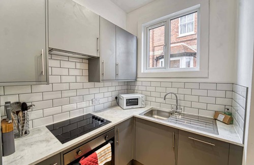 Lower Wick Apartment | Host & Stay | Droitwich Road Apartment