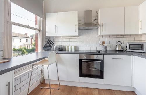 Lower Wick Apartment | Host & Stay - Droitwich Road Dwelling