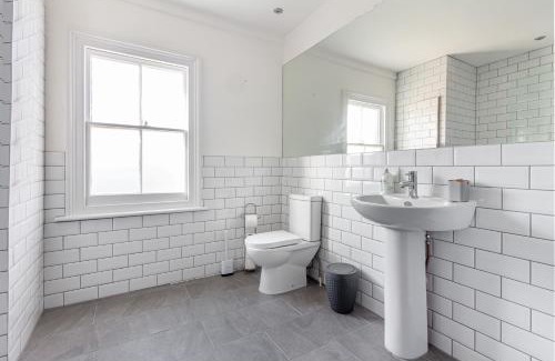 Lower Wick Apartment | Host & Stay - Droitwich Road Dwelling
