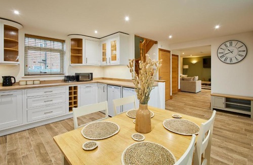 Alne House | Host & Stay - Fawcett Cottage