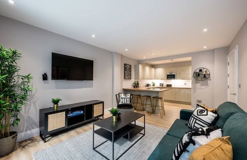 Chinatown Apartment | Host & Stay | Henry Street Chambers