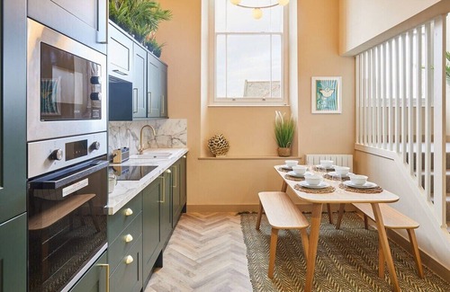 Tynemouth Apartment | Host & Stay | No.33 S