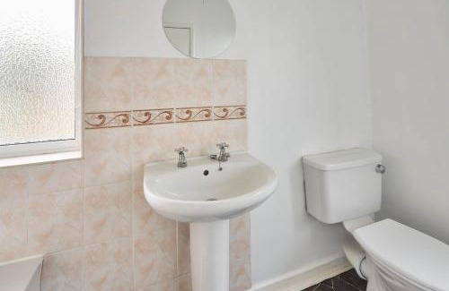 Lower Wick House | Host & Stay - Oldbury Road