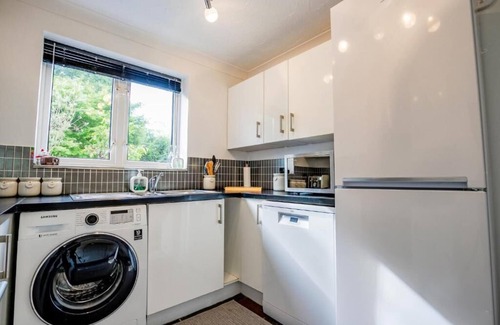 Worcester House | Host & Stay | Pirie Avenue