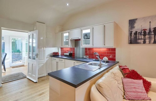 Folkton House | Host & Stay | The Woodlands